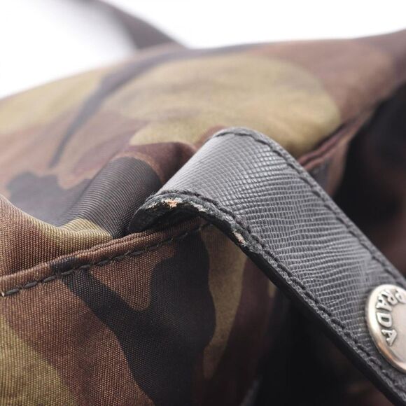 Prada Nylon Black Shoulder Bags - Picture 8 of 9